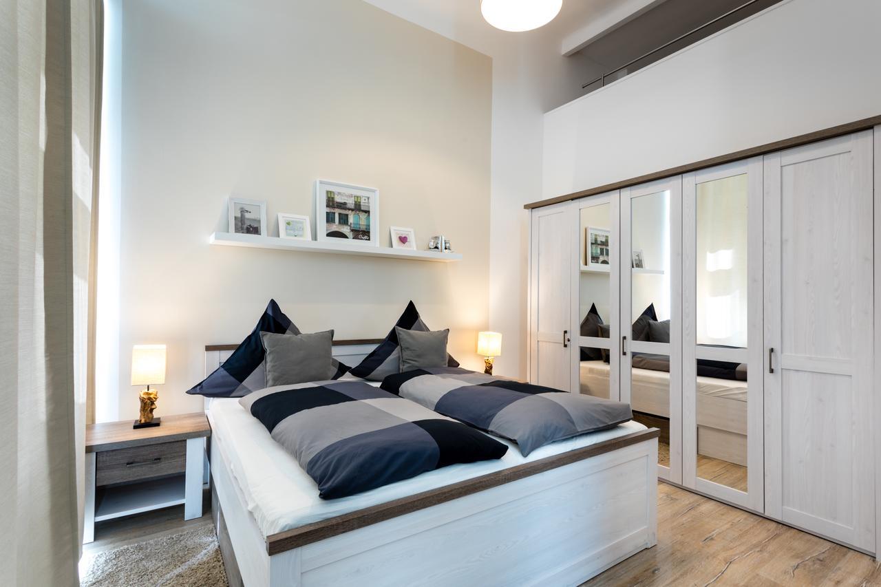 The Goethe Loft, 2 Bedroom Up To 5 People Берлин Экстерьер фото